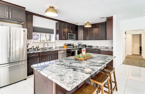 Mount Pocono House | 8 Mi to Slopes: Family Escape w/Hot Tub in Cresco