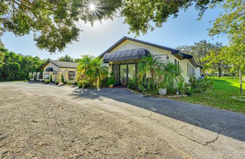 Keystone House | 8 Mi to Tarpon Springs Sponge Docks Home with Grill