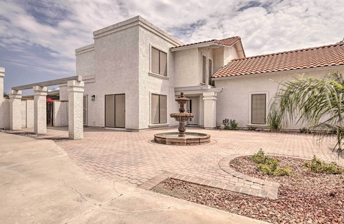Glendale Cottage | Ideal Glendale Family Home: Near Golf & Westgate Attractions