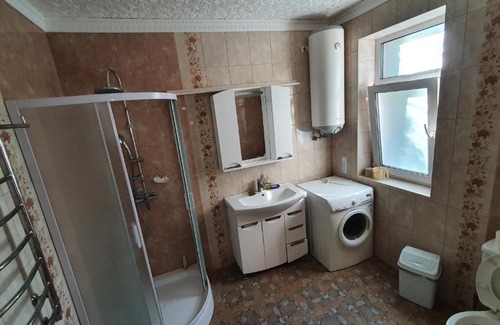 Uman House | Convenient Stay Just 8 Min from Raby Nahman, Child Friendly