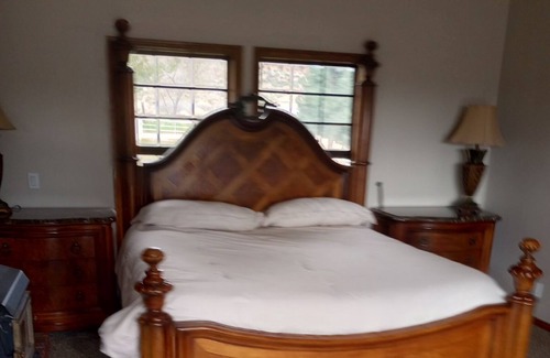 Hesperia House | Family-Friendly Stay: 8 Min to Mojave Forks Trailhead