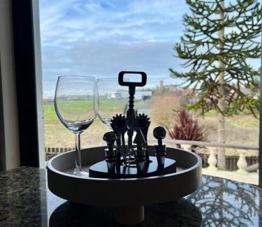 Downpatrick House | Cozy 3-Bedroom Retreat in Newry Mourne with Ocean View