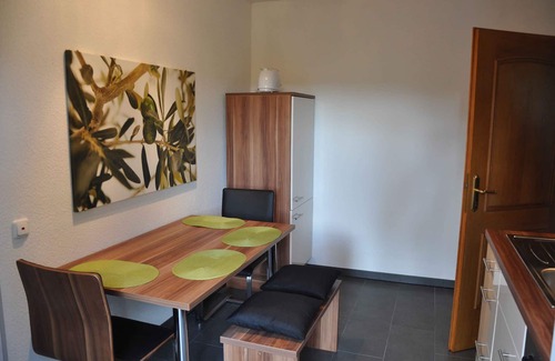 Xanten Cottage | Spacious Holiday Home for 8, Near Xanten with Pool & Spa