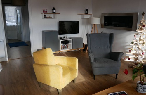 Chastreix Apartment | Inviting 8-Person Gîte in Chastreix Near Ski Resorts