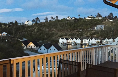 Sveio House | Family-Friendly Holiday Home with Ocean Views in Auklandshamn