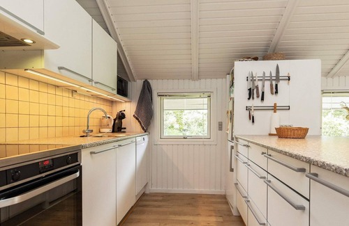 Hojslev House | Perfect Holiday Home for 8 in Højslev - Top Rated Stay