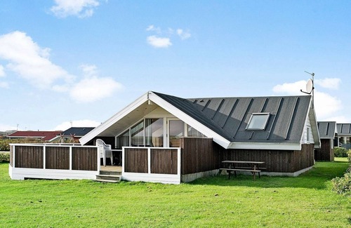 Harboore House | Family-Friendly Holiday Home in Harboøre with Ocean View