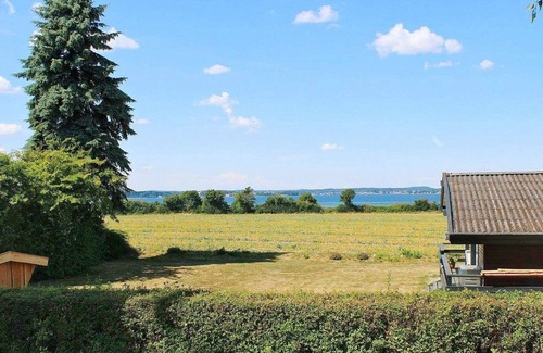 Vemmenæs House | Spacious 8-Person Holiday Home with Ocean View in Svendborg