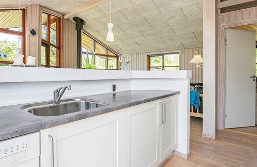 Sønder Nissum House | Ideal 8-Person Holiday Home with Oceanfront Views in Ulfborg