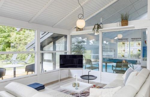 Tversted House | Family-Friendly 8-Person Holiday Home with Pool in Bindslev
