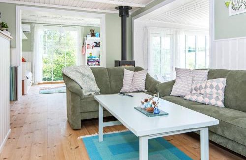 Femmøller House | Family-Friendly 8-Person Holiday Home in Ebeltoft