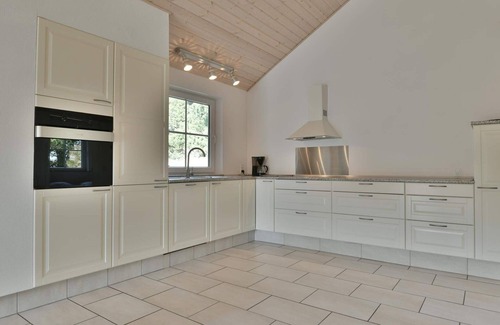 Rindby Strand House | Cozy 8-Person Holiday Home in Fanø - Pet Friendly & More