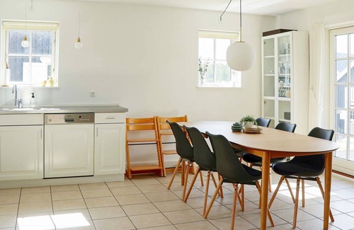 Gjern House | Spacious 8-Person Holiday Home in Gjern with Spa & Breakfast