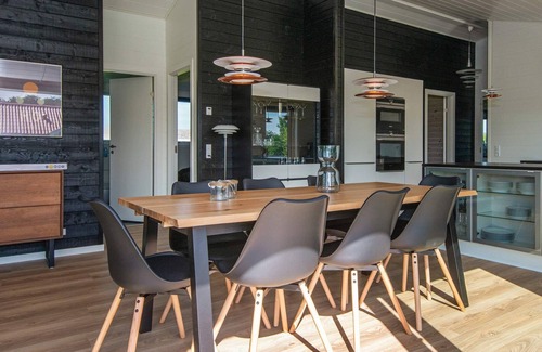 Hejlsminde Strand House | Spacious 8-Person Holiday Home in Hejls with Hot Tub