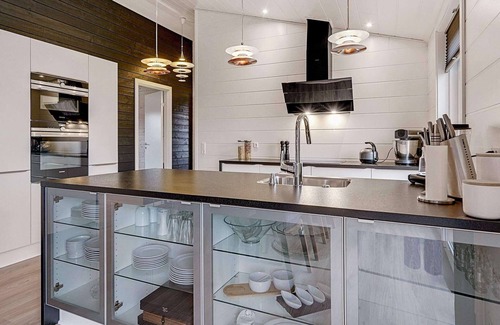 Hejlsminde Strand House | Spacious 8-Person Holiday Home in Hejls with Hot Tub