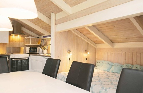 Læsø House | Spacious 8-Person Holiday Home in Læsø with Spa Access