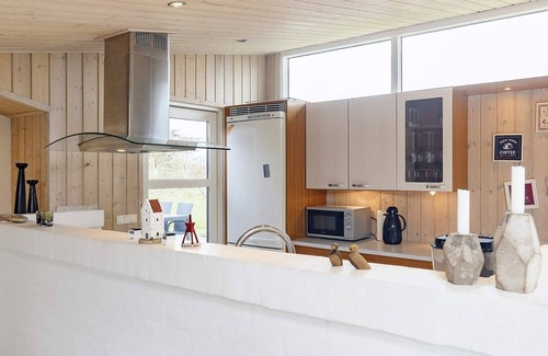 Nørre Lyngby House | Ideal 8-Person Holiday Home in Løkken with Top Amenities