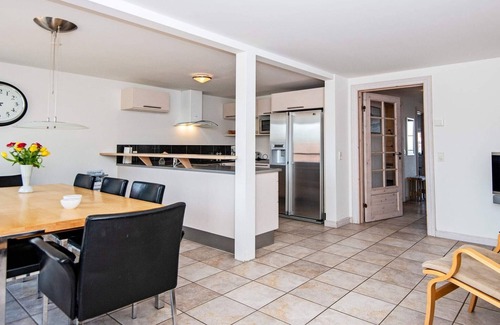 Kongsmark House | Spacious 8-Person Holiday Home with Oceanfront Views