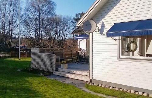 Lerum House | Ideal Holiday Home for 8 in Lerum - Family Friendly Stay