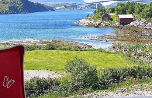 Afjord House | Ideal 8-Person Holiday Home in Revsnes with Ocean Views