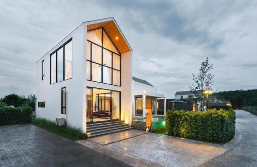 Mu Si Villa | Top-Rated Retreat at 8 Valley Khaoyai with Private Pool