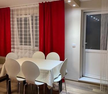 Cavnic Apartment | Discover 8 Residence Apartment - Guest Rated 9.7/10
