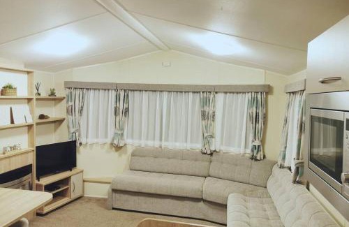 Newquay Apartment | Relax at 8 Sleep Chalet - Family-Friendly Retreat in Newquay