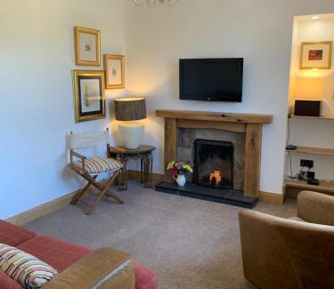 Lauder Apartment | Discover 8 The Loan: Pet-Friendly Stays with High Ratings
