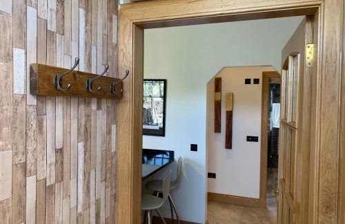 Lauder Apartment | Discover 8 The Loan: Pet-Friendly Stays with High Ratings