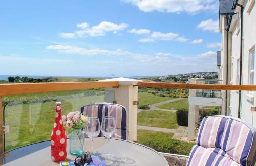 Thurlestone House | Explore 8 Thurlestone Beach: Pet and Child Friendly Retreat