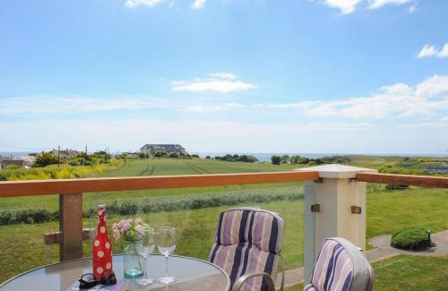 Thurlestone House | Explore 8 Thurlestone Beach: Pet and Child Friendly Retreat