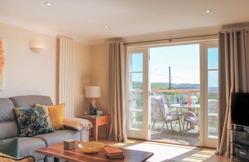 Thurlestone House | Explore 8 Thurlestone Beach: Pet and Child Friendly Retreat