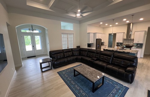 Port Charlotte House | Family-Friendly 8 Turtles Villa with Pool & Spa Near Boca Grande