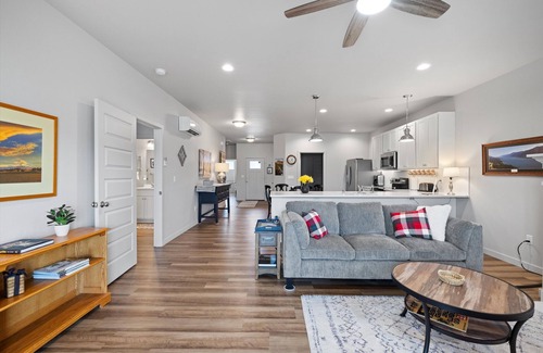 Benton City House | Discover 8 Wineries Just Minutes from Your Stay