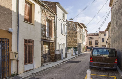 Saint-Hippolyte Other | Spacious 3-Bedroom House with Kitchen for 6 Guests
