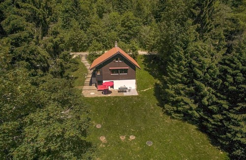La Vue des Alpes Other | Spacious 2-Bedroom House with Lake & Mountain Views