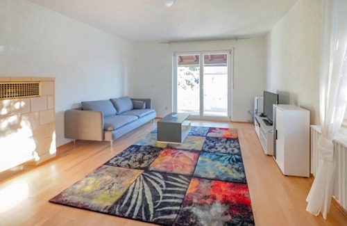 Ober-Ramstadt Apartment | Spacious 2-Bedroom Apartment with Kitchen for 3 Guests