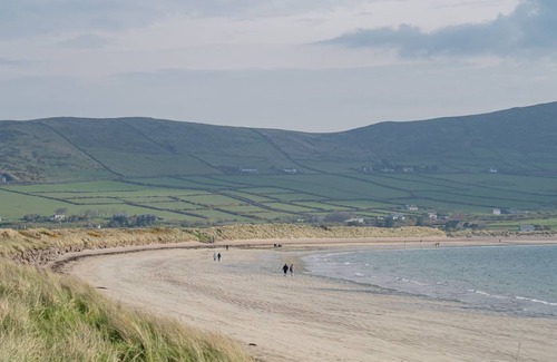Ventry Cottage | Cozy 80 m² Cottage with Kitchen and Pet-Friendly Stay