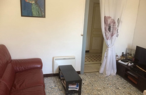 Sommieres House | Spacious 80 m² Gîte in Sommières with Pool & Family-Friendly