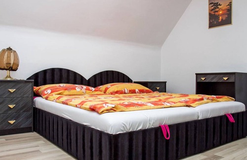 Balatonmariafurdo House | Spacious 2-Bedroom House for Up to 5 Guests