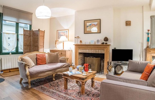 Cancale House | Cozy 80 m² House with Kitchen for 4 Guests