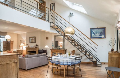 Cancale House | Cozy 80 m² House with Kitchen for 4 Guests