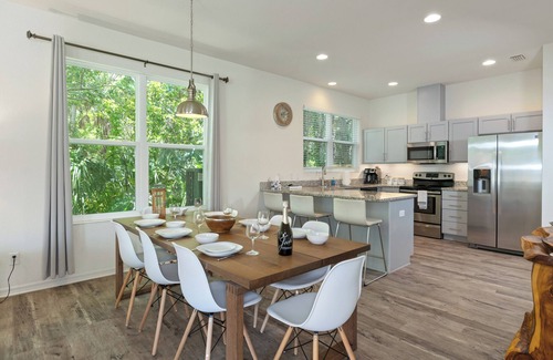 Homosassa Villa | Family-Friendly Retreat 80 Yards from Water & Pool Access