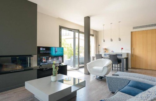 Vilabertran House | 800 m² House ∙ 5 bedrooms ∙ 10 guests