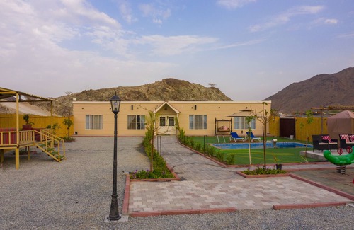 Al-Fujairah Other | Top-Rated 800 Mountain Resort with Ocean View & Pool