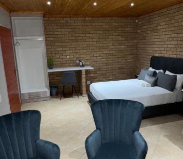 Springs House | Budget-Friendly 801 Guesthouse with Pool & Great Reviews