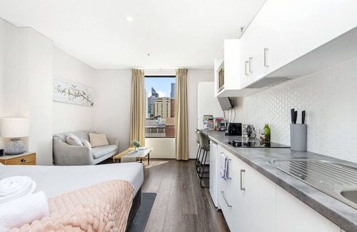 East Perth Apartment | Inviting 802 Sweet Serenity Studio with High-Floor Views