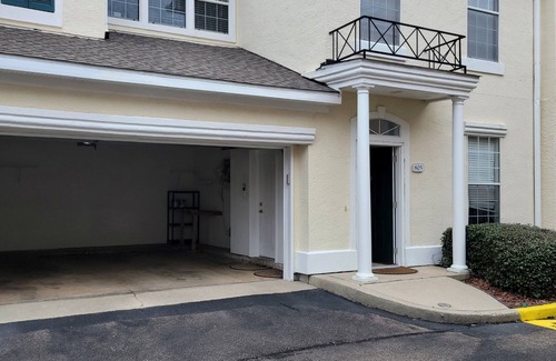 Gulfport Villa | Gulfport Getaway: Legacy Villa with Ocean View & Pool