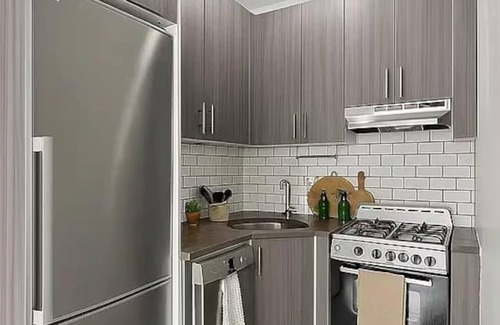 Crown Heights Apartment | 806-3R Modern 1BR in Prospect Heights