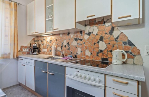 Hart im Zillertal House | Spacious 80m² Apartment with Pool and Terrace, Rated 9.8